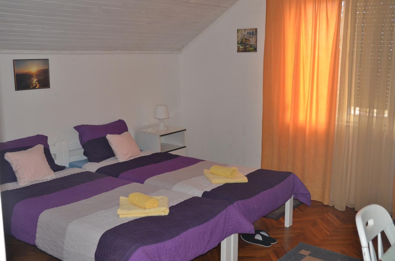 Rooms Mila Rezovac 외부 사진